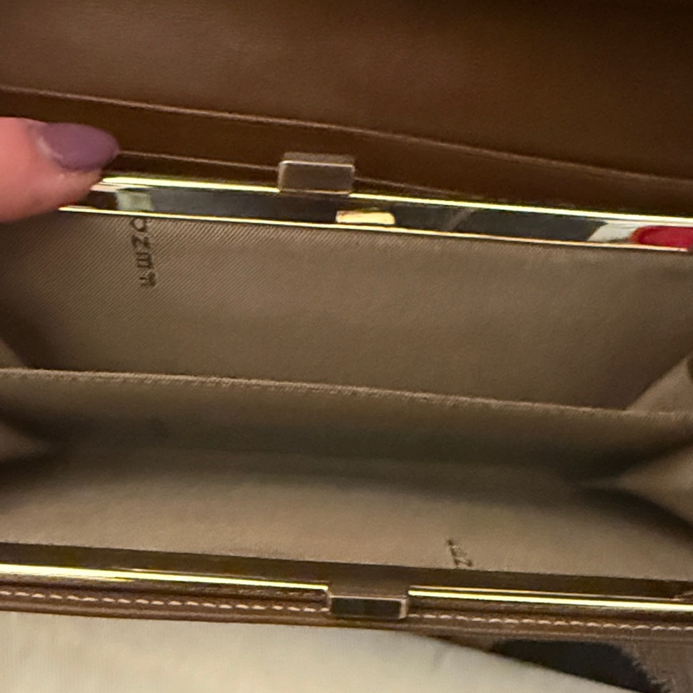 Fendi RARE Kisslock Zucca Wallet EUC - Picture 5 of 17